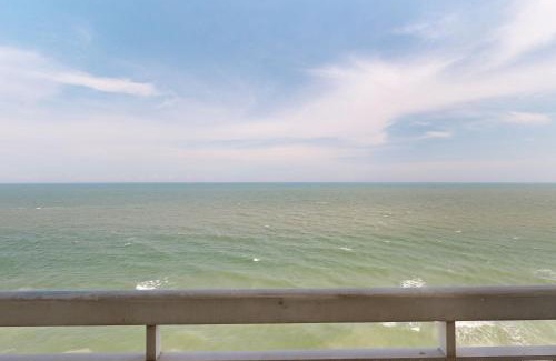 Garden City Apartment | Water's Edge Resort 1501