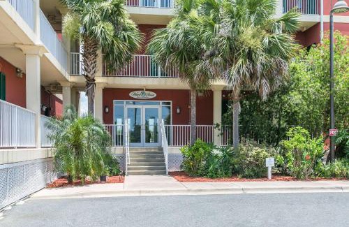 Historic Downtown Apalachicola Hotel | Water Street Hotel & Marina, an Ascend Collection Hotel