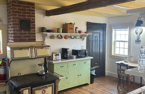 Georgetown House | Water view, w guest house ,Georgetown PEI,best golf, beaches, walking trails