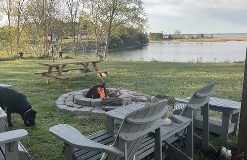 Dutton Cottage | Water Views from most rooms-on the Rappahannock River