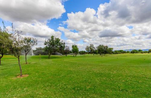 Leeupoort Villa | Waterberg House at Zebula - 8 adults and 4 kids under 10 years