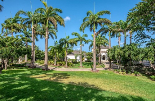 Westmoreland Villa | Waterfalls - 6 bed peaceful and secure luxury