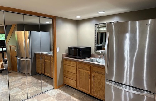 South Bend House | Waterfront 2 Bedrm Suite w/3 HD Smart TVs 86" w/2 Xboxes