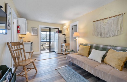 Holderness House | Waterfront 2 bedroom 2 bath at Squam (Suite 11)