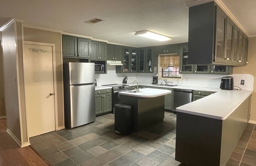 Zwolle House | Waterfront 3 bedroom home right outside North Toledo Bend State Park.