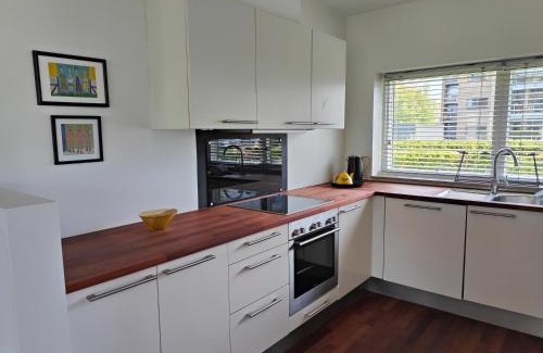 Norresundby Apartment | Waterfront - Apartment - free parking