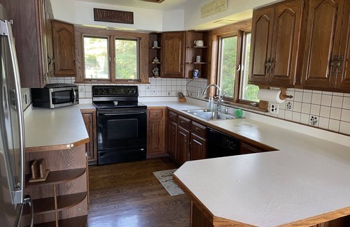 Castleton Ski Chalet | Waterfront Chalet with expansive views of lake & mountains.