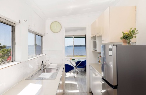 Swan Bay House | Waterfront Cottage - waterfront location, swimming, peaceful, quite and tranquil location.