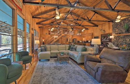 Arkadelphia House | Waterfront Deck Home on Ouachita River!