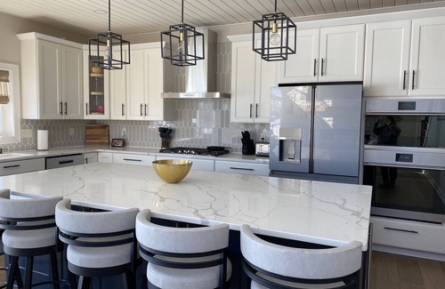 Tichigan House | Waterfront Executive Home sleeps 14