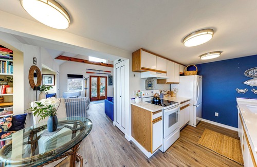 Camano Island Cabin | Waterfront Gem w/2 Patios on Camano Island