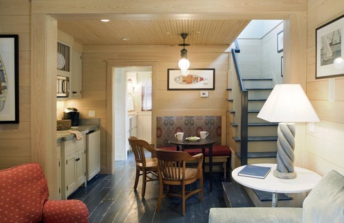 Oriental Cottage | Waterfront Getaway in Coastal NC – River Dunes