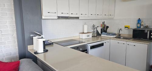 Kusadasi Apartment | Waterfront Glass Flat