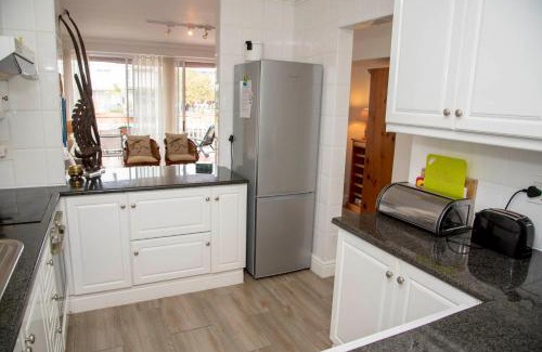 Waterfront House | Waterfront - home on the Quays