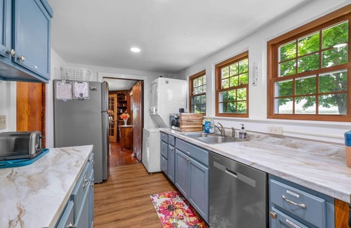 Buzzards Bay House | Waterfront home on Buttermilk Bay