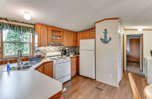 Gladwin House | Waterfront Home w/Boat Slips in Northern Michigan