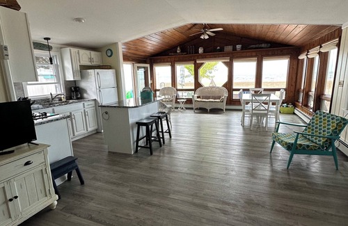 Caseville House | WATERFRONT HOME WITH BEAUTIFUL SANDY BEACH, LOCATED IN TOWN
