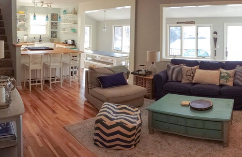 Unity House | Waterfront home with magnificent sunsets on tranquil lake