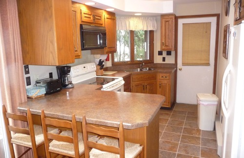 Branchport Cottage | Waterfront home with spectacular views and level pebble beach.