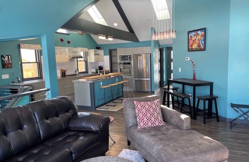 Brighton House | Waterfront House. Minutes to Legacy Center; 25 minutes to the Big House!