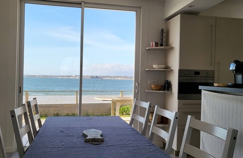 Gavres House | Waterfront house on the Gâvres peninsula