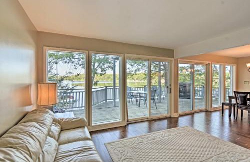 Johannesburg House | Waterfront House with Dock and Deck on Little Bear Lake