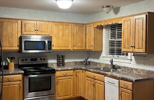 Cross Hill House | Waterfront Lake Greenwood Home