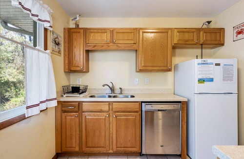 Piney Island House | Waterfront Living at its finest on Chincoteague Island!