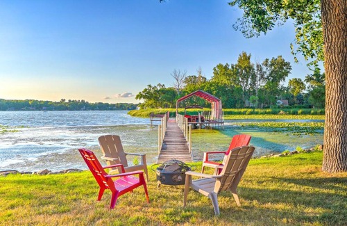Mound House | Waterfront Mound Retreat with Dock and Lake Access!