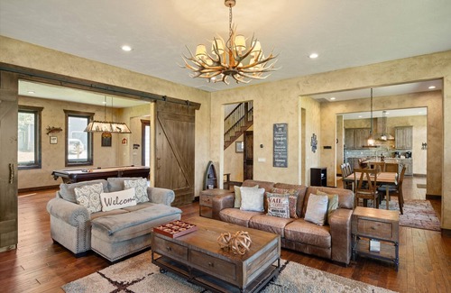 Carbondale House | WATERFRONT & Mt. Sopris VIEWS! Fly-fishing Custom Home, incl. 2 fishing badge