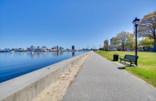 Portsmouth Apartment | Waterfront Portsmouth Apt half Mi to Dtwn and Ferry