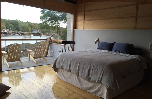 East Boothbay Resort | Waterfront. Private. Perfect.n3 bedrooms/3 bathrooms. Plus options for kids.