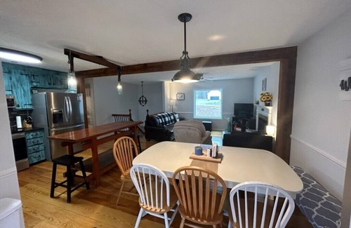 Merifield Acres House | Waterfront+Private Dock. 4bdrm + 3 Full baths. gameroom+paddle boards. Sleeps 11