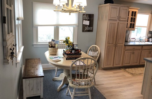 Osbornsville House | Waterfront property - On the Beach