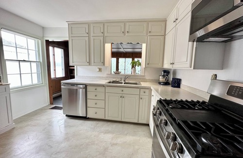 Lake Crystal House | Waterfront property on Crystal Lake!