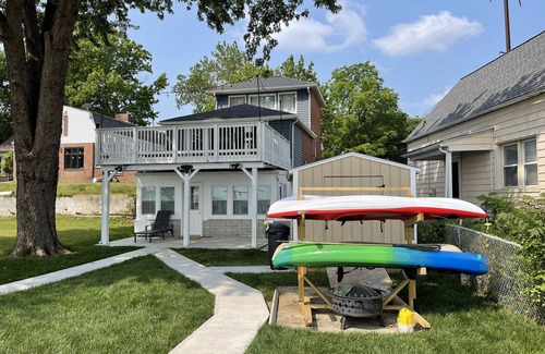 Magnolia House | Waterfront Retreat with Private Beach and Amazing View on Chesapeake Bay