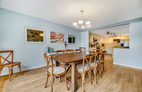 Dunes City House | Waterfront retreat with lake views & private hot tub