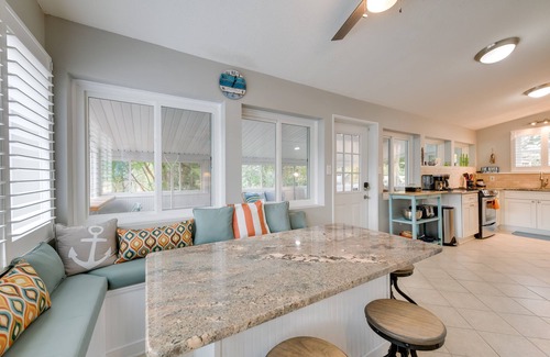 Topping House | Waterfront Topping Vacation Home w/Boat Dock!