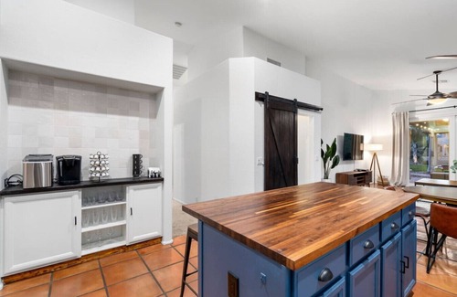 Fox Crossing Villa | Waterfront Villa with Pool Hot Tub Lounge area