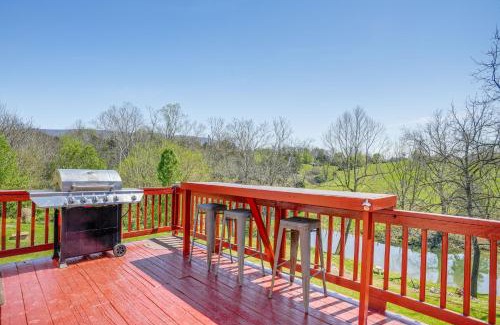 Rileyville Apartment | Waterfront Virginia Retreat with Canoe, Pets Welcome