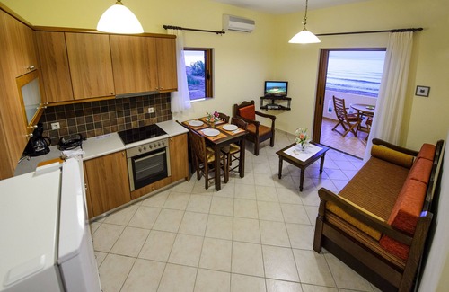 Nopigia Apartment | Waterfront with Extraordinary View, Thetis