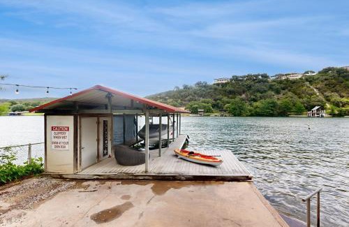 Saratoga Point House | Waterfront Wonder