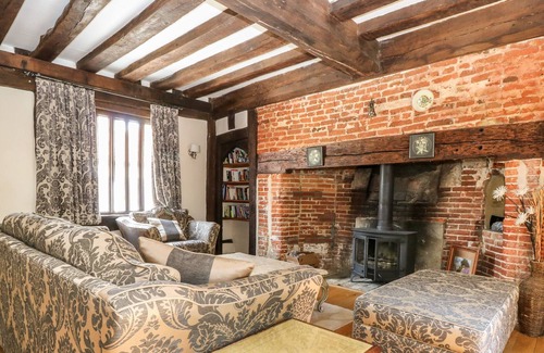 Hethel Cottage | WATERLOO PLACE ALL UNITS, character holiday cottage in Banham