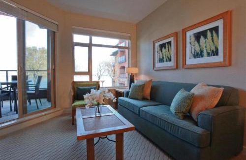 Okanagan-Similkameen Hotel | Watermark Beach Resort