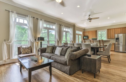 Big Canoe Cabin | Waters Edge - Big Canoe GA