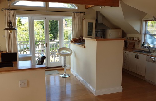 Horning House | Waterside House With Garden (3 Bedrooms - Sleeps 5)