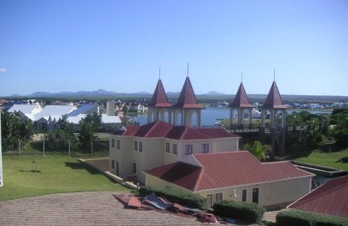 Marina Martinique Apartment | Waterside Living MS22