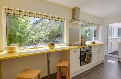 Osmington Mills Cottage | WATERSON, pet friendly, with open fire in Osmington