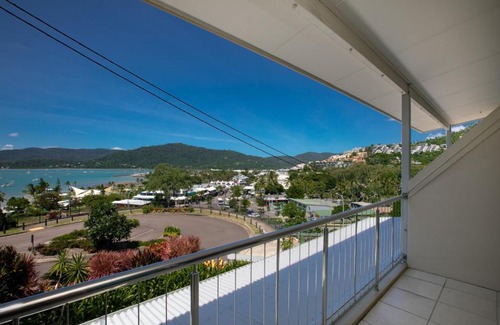 Airlie Beach Apartment | Waterview Airlie Beach