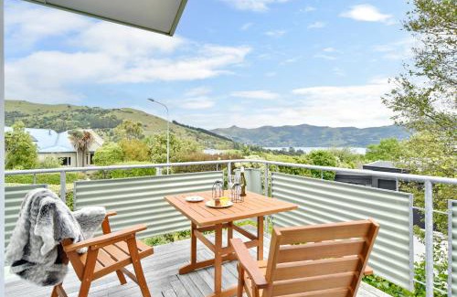 Akaroa House | Watson Street - Bookahome